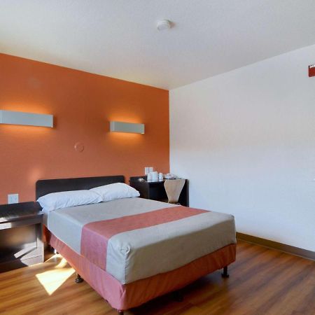 Motel 6-Laredo, Tx - South Exteriér fotografie