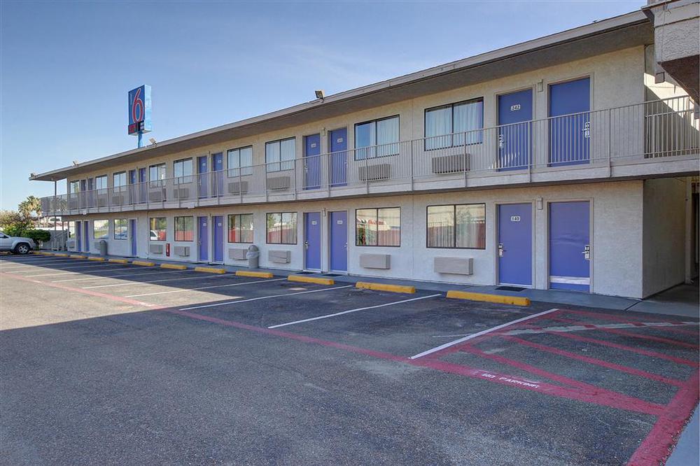 Motel 6-Laredo, Tx - South Exteriér fotografie