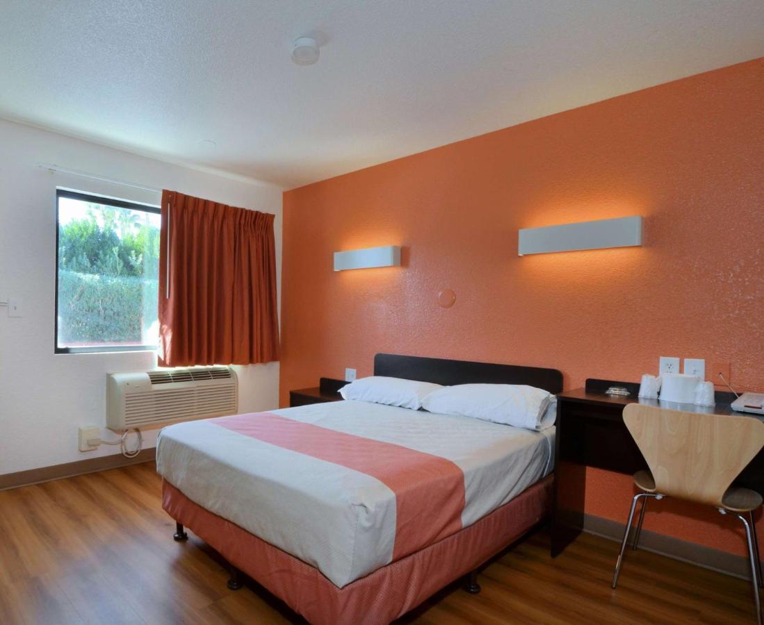Motel 6-Laredo, Tx - South Exteriér fotografie