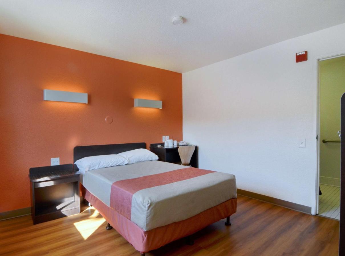 Motel 6-Laredo, Tx - South Exteriér fotografie